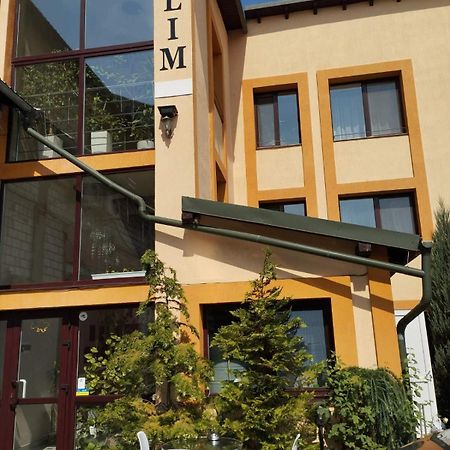 Dalim Hotel Duliby Exterior foto